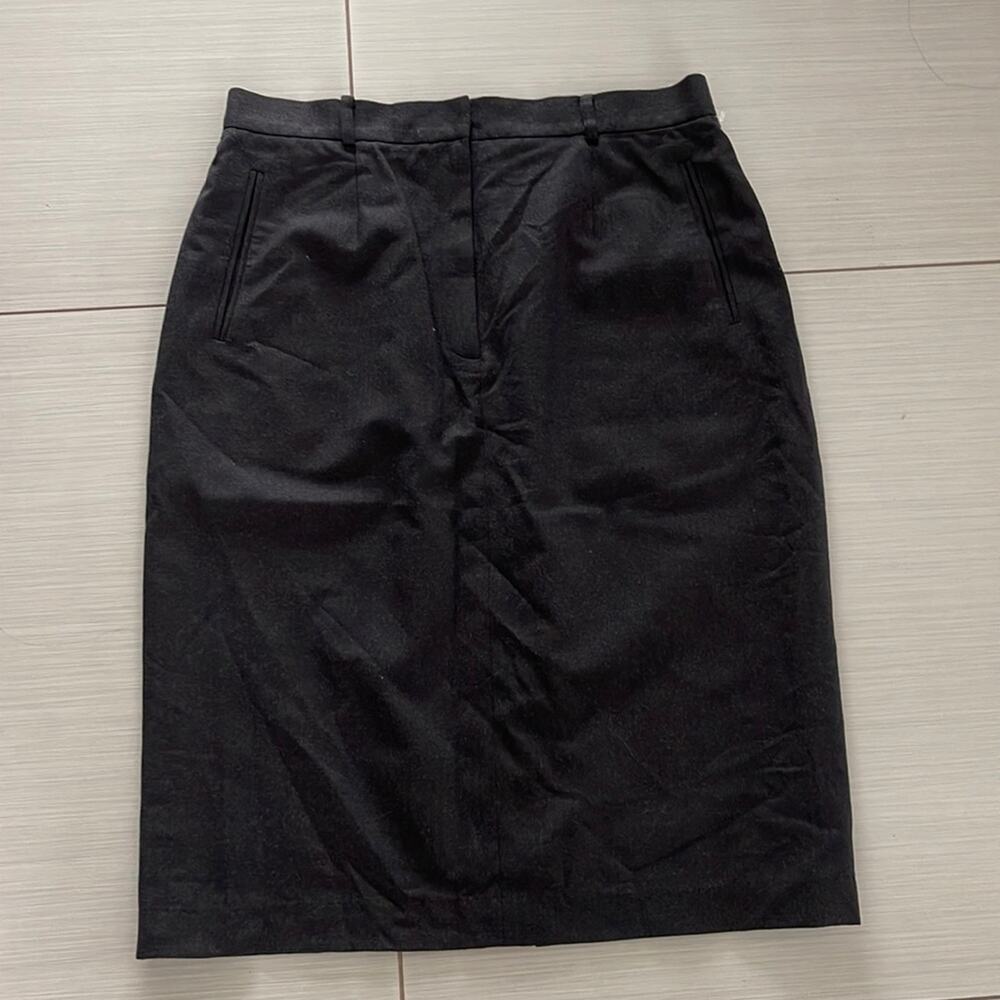 Nordstrom Studio 121 NWOT Wool Skirt, lined.